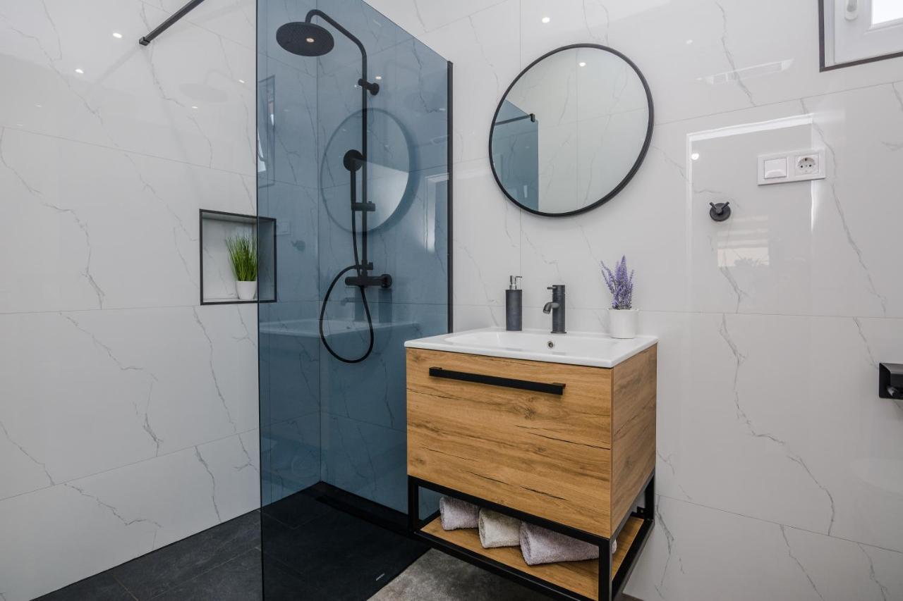 Lovely Apartment M&K In Peaceful Area - Zadar Ngoại thất bức ảnh