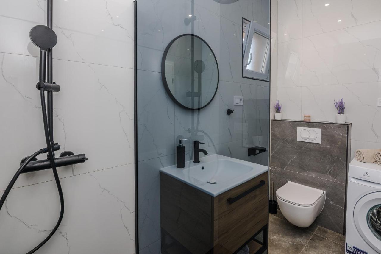 Lovely Apartment M&K In Peaceful Area - Zadar Ngoại thất bức ảnh