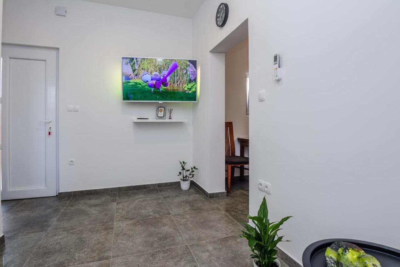 Lovely Apartment M&K In Peaceful Area - Zadar Ngoại thất bức ảnh