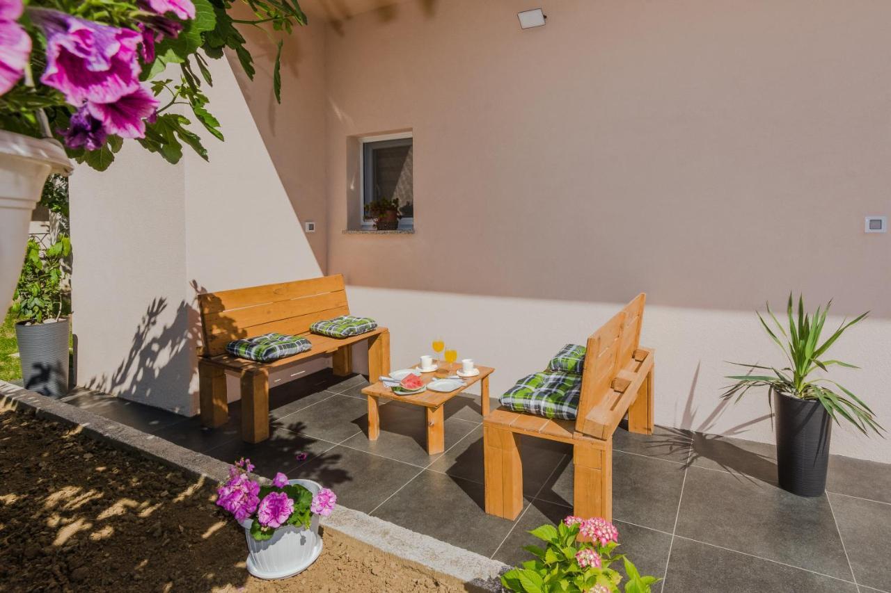 Lovely Apartment M&K In Peaceful Area - Zadar Ngoại thất bức ảnh
