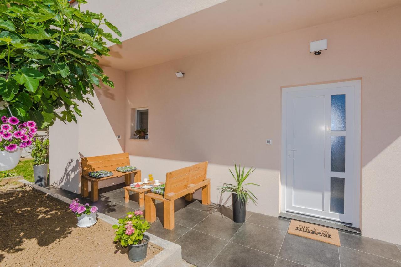 Lovely Apartment M&K In Peaceful Area - Zadar Ngoại thất bức ảnh